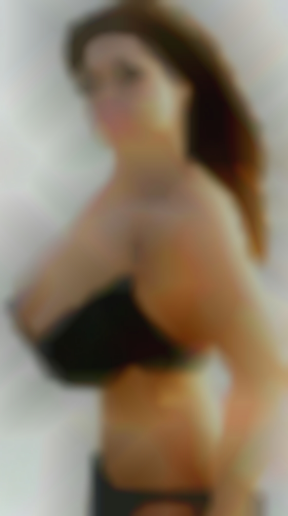 Waif and girlspussy swingers piture near Saugerties.